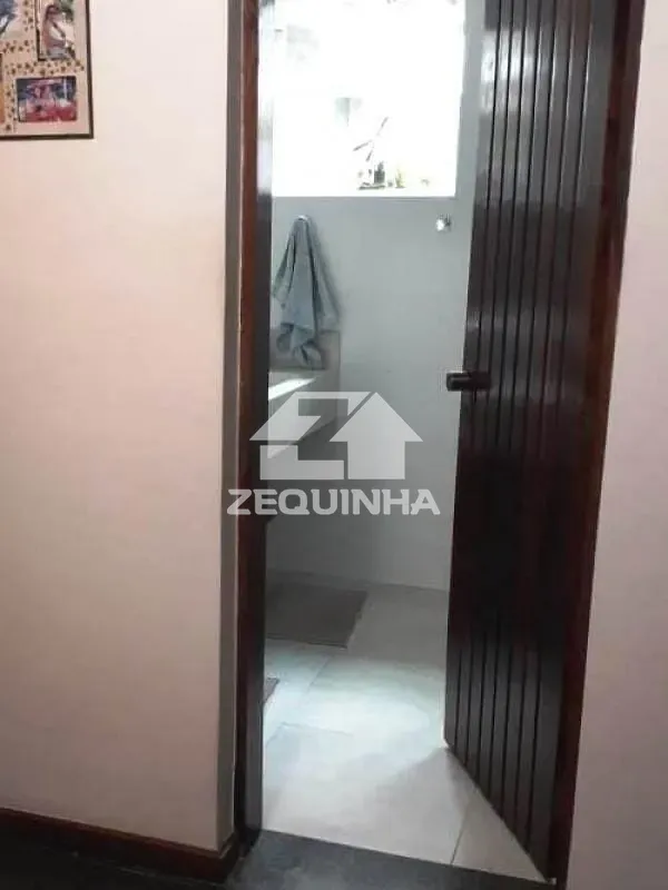 Casa, 3 quartos, 239 m² - Foto 9