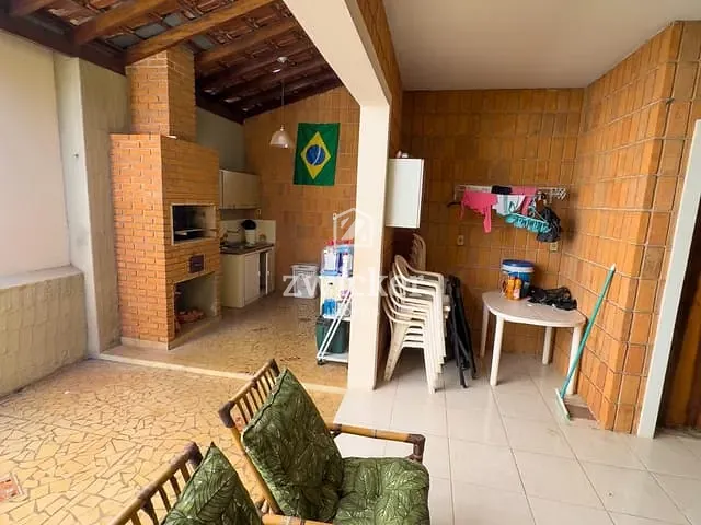 Casa com 448m² 3 quartos e 3 banheiros, à venda, no bairro Vila Guedes de Azevedo em Bauru