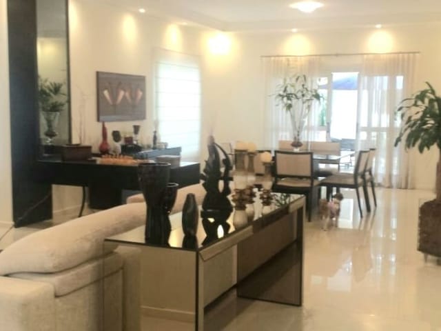 Casa com 360m² 3 quartos e 5 banheiros, à venda, no bairro Residencial Duas Marias em Indaiatuba