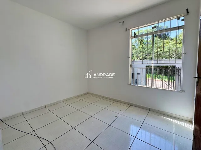 Sobrado com 83m² 2 quartos e 2 banheiros, à venda, no bairro Residencial Araucária em Apucarana