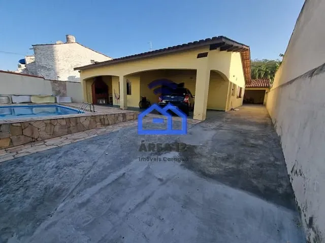 Casa com 476m² 3 quartos e 2 banheiros, à venda, no bairro Prainha em Caraguatatuba
