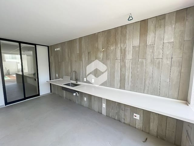Casa com 282m² 6 quartos e 8 banheiros, à venda, no bairro Recreio dos Bandeirantes em Rio de Janeiro