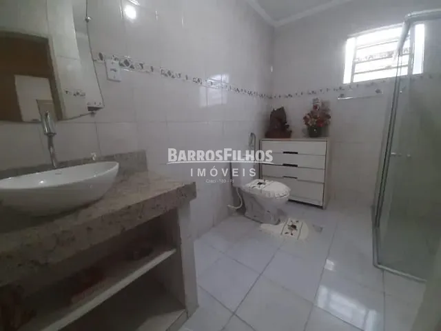 Casa com 228m² 3 quartos e 2 banheiros, à venda, no bairro São Conrado em Aracaju