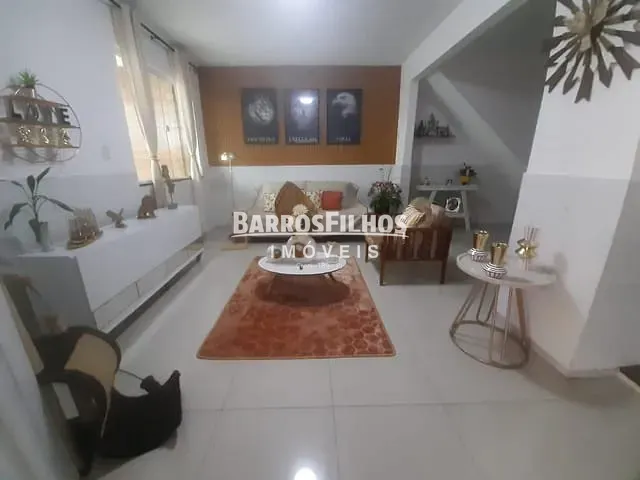 Casa com 228m² 3 quartos e 2 banheiros, à venda, no bairro São Conrado em Aracaju