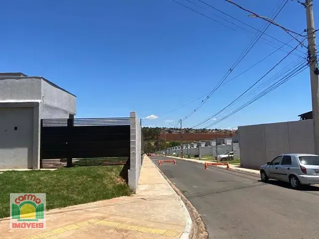 Casa 2 quartos e 2 banheiros, à venda, no bairro Residencial Itatiaia em Anápolis