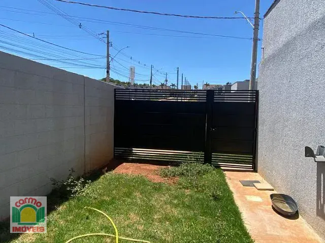 Casa 2 quartos e 2 banheiros, à venda, no bairro Residencial Itatiaia em Anápolis