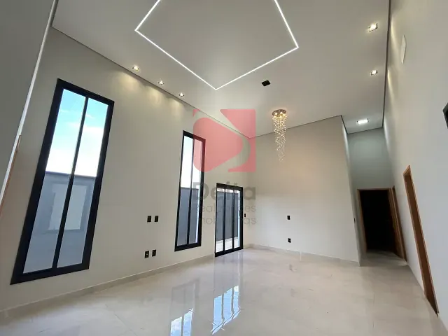 Casa 3 quartos e 2 banheiros, à venda, no bairro Centro em Pirassununga