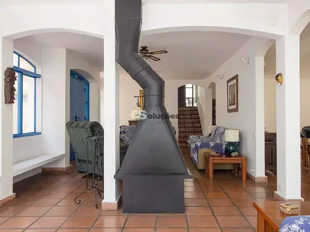 Casa 5 quartos e 4 banheiros, à venda, no bairro Pinheiros em São Paulo
