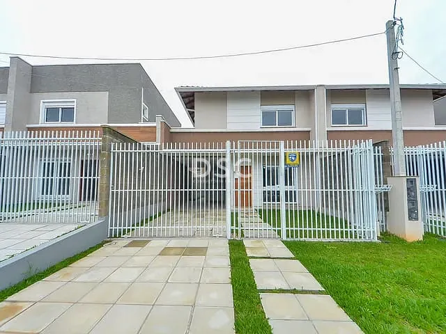 Casa com 259m² 4 quartos e 2 banheiros, à venda, no bairro Xaxim em Curitiba