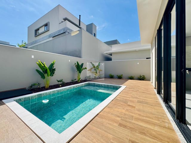 Foto do Casa - Sobrado à venda 3 quartos sendo 3 suítes no condomínio Tauá Aranguá zona leste de Londrina, PR | Edmilson Pereira Corretor de Imóveis em Londrina