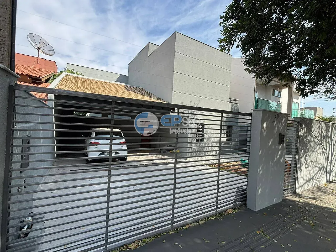 Casa, 4 quartos, 320 m² - Foto 1