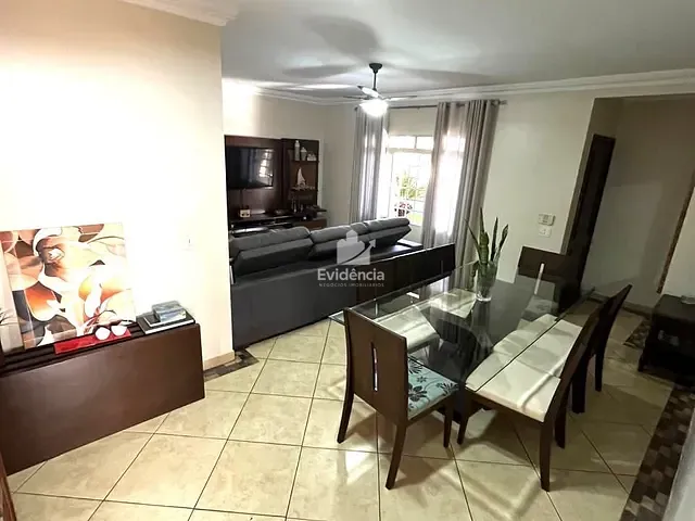 Casa com 360m² 4 quartos e 3 banheiros, à venda, no bairro San Fernando em Londrina