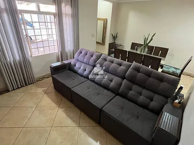 Casa com 360m² 4 quartos e 3 banheiros, à venda, no bairro San Fernando em Londrina