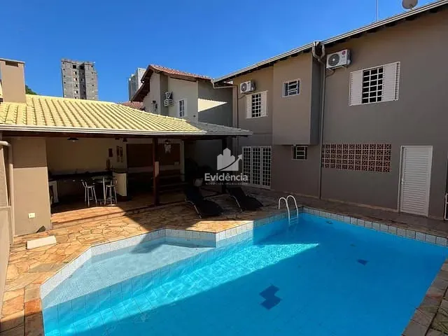 Casa com 360m² 4 quartos e 3 banheiros, à venda, no bairro San Fernando em Londrina