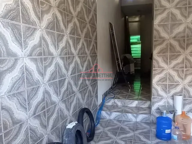 Casa com 250m² 4 quartos e 5 banheiros, à venda, no bairro Jardim Silveira em Barueri