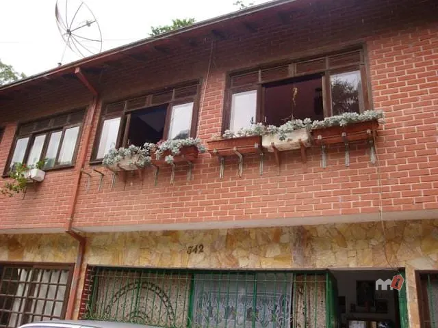 Casa 2 quartos e 1 banheiro, à venda, no bairro Itaipava em Petrópolis