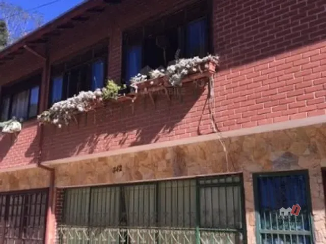 Casa 2 quartos e 1 banheiro, à venda, no bairro Itaipava em Petrópolis