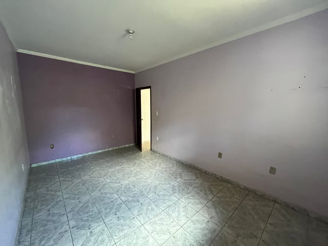 Casa com 250m² 3 quartos e 2 banheiros, à venda, no bairro Jardim Santa Rosa em Campinas