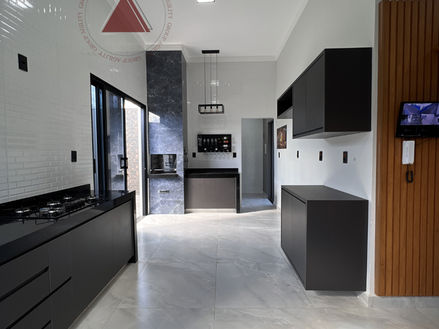 Casa com 225m² 3 quartos e 2 banheiros, à venda, no bairro Residencial São Jerônimo em Franca