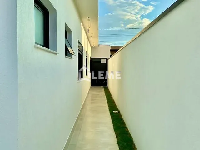 Casa com 250m² 3 quartos e 3 banheiros, à venda, no bairro Jacaré em Cabreúva