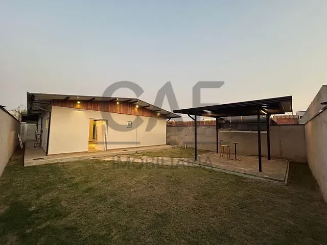 Casa com 390m² 2 quartos e 2 banheiros, à venda ou para alugar, no bairro Secção A em Holambra