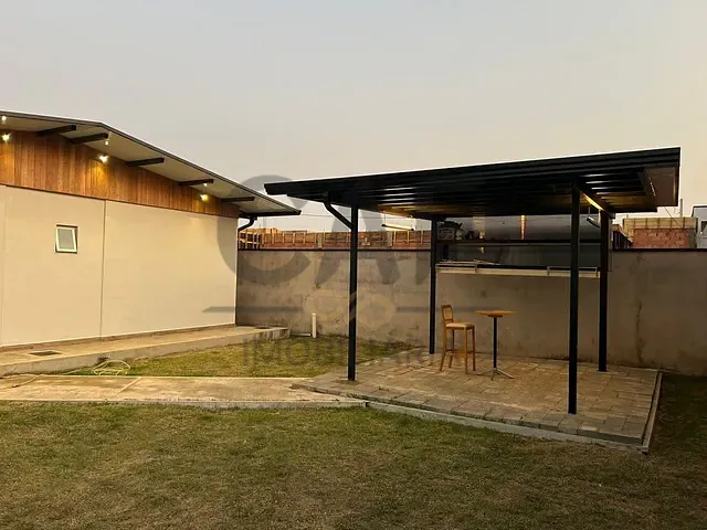 Casa com 390m² 2 quartos e 2 banheiros, à venda ou para alugar, no bairro Secção A em Holambra