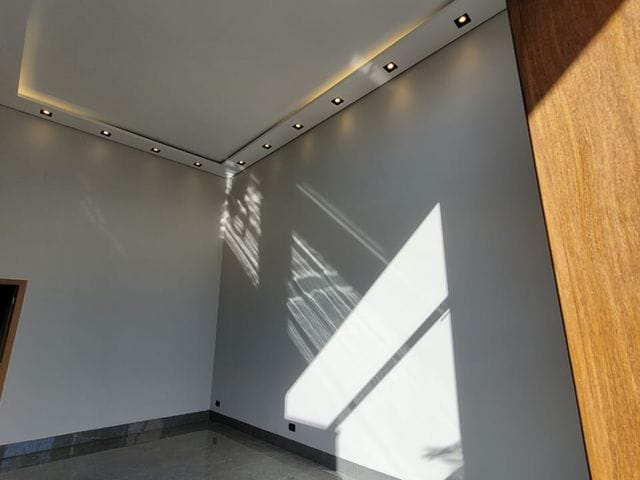 Casa com 204m² 3 quartos e 2 banheiros, à venda, no bairro Jardim Munique em Maringá