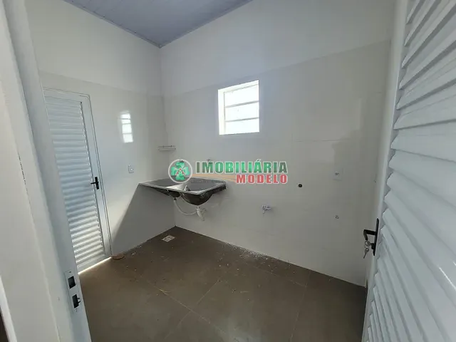 Casa 2 quartos e 2 banheiros, para alugar, no bairro Residencial Fortaleza em Canarana