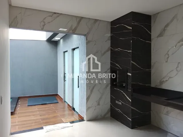 Casa 3 quartos e 2 banheiros, à venda, no bairro Jardim Tropical em Aparecida de Goiânia