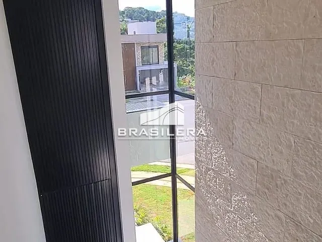 Casa com 362m² 3 quartos e 5 banheiros, à venda, no bairro 00 em Senador Canedo