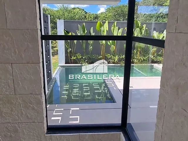 Casa com 362m² 3 quartos e 5 banheiros, à venda, no bairro 00 em Senador Canedo