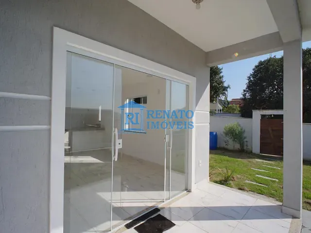 Casa 2 quartos e 1 banheiro, para alugar, no bairro Jacaroá em Maricá