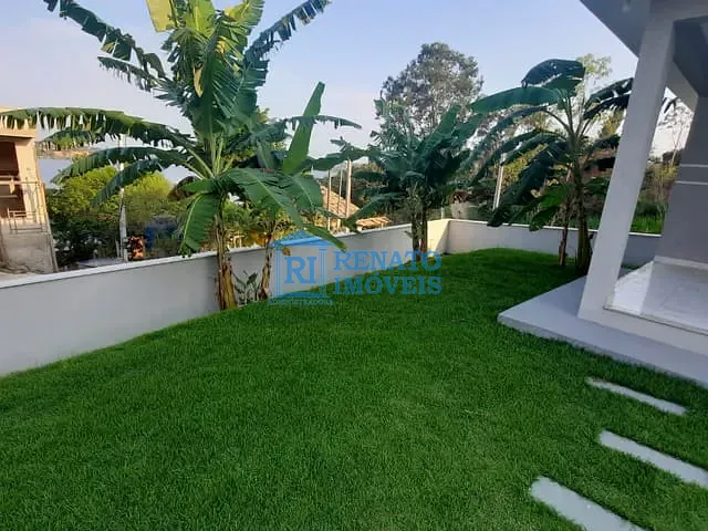 Casa 2 quartos e 1 banheiro, para alugar, no bairro Jacaroá em Maricá