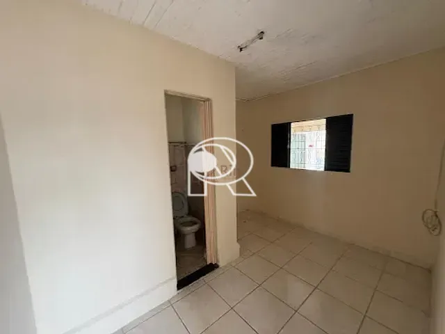 Casa 1 quarto e 2 banheiros, à venda, no bairro Centro em Registro