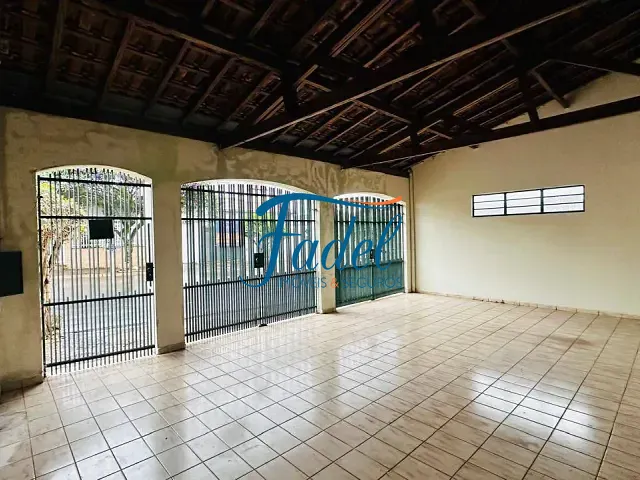 Casa 3 quartos e 1 banheiro, para alugar, no bairro Centro em Conchal