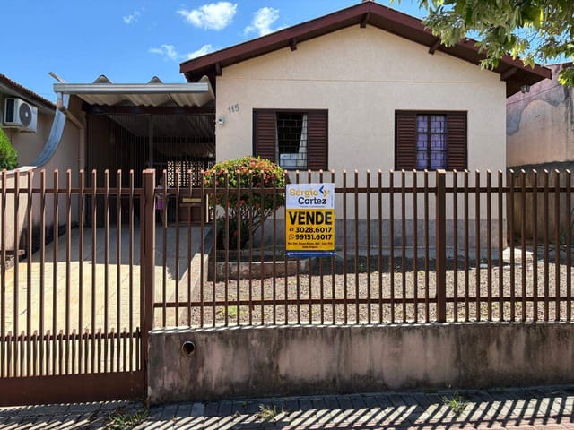 Casa com 250m² 3 quartos e 2 banheiros, à venda, no bairro Bandeirantes em Londrina