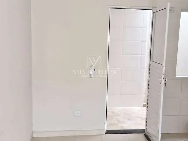 Casa 2 quartos e 2 banheiros, à venda, no bairro Vila Suissa em Mogi das Cruzes