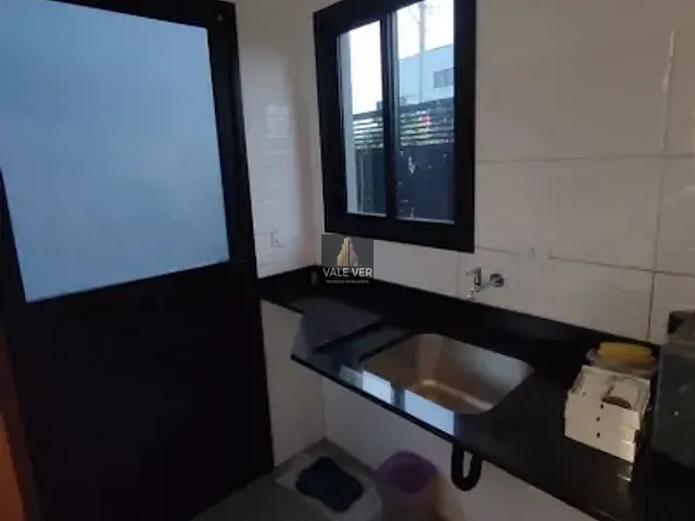 Casa com 280m² 4 quartos e 1 banheiro, à venda, no bairro Loteamento Floresta em São José dos Campos