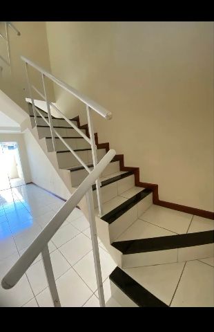 Casa com 105m² 2 quartos e 3 banheiros, à venda, no bairro Village Rio das Ostras em Rio das Ostras