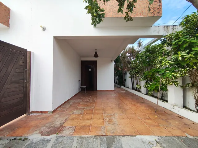 Casa 4 quartos e 3 banheiros, para alugar, no bairro Coroa do Meio em Aracaju