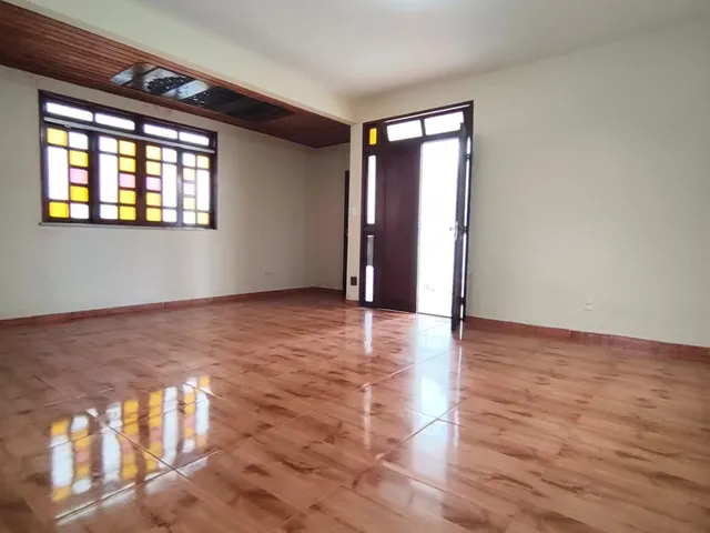 Casa 4 quartos e 3 banheiros, para alugar, no bairro Coroa do Meio em Aracaju