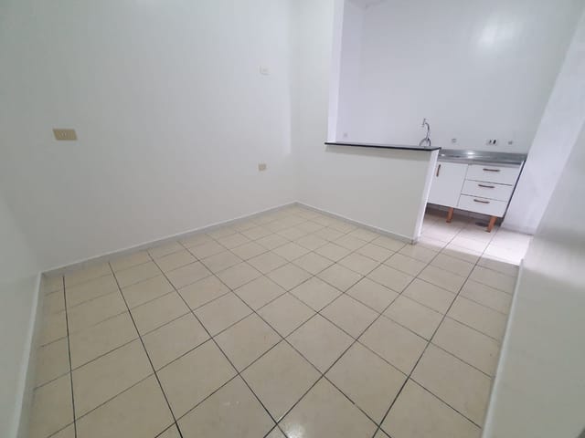 Foto do Casa - 🚶‍♂️ More a 800m do Metrô Belém! Oportunidade de Casa de 50m² com Sala e 2 Dormitórios! ✨ | Organização Imobiliária Açores