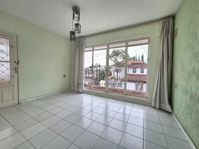 Casa 3 quartos e 1 banheiro, à venda, no bairro Vila Oliveira em Mogi das Cruzes
