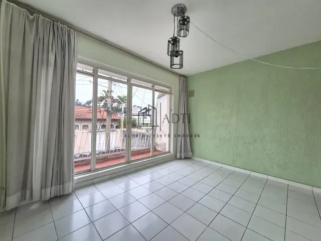 Casa 3 quartos e 1 banheiro, à venda, no bairro Vila Oliveira em Mogi das Cruzes