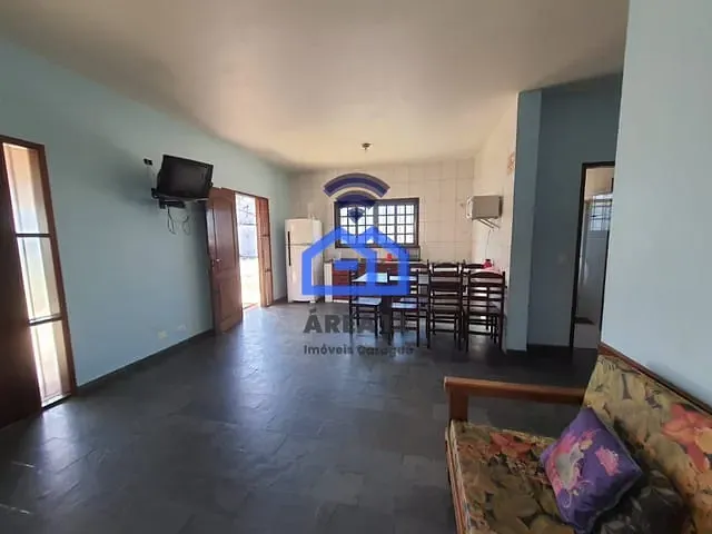 Casa com 285m² 4 quartos e 2 banheiros, à venda, no bairro Martim de Sá em Caraguatatuba