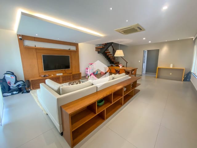 Casa com 268m² 3 quartos e 4 banheiros, à venda, no bairro Recreio dos Bandeirantes em Rio de Janeiro