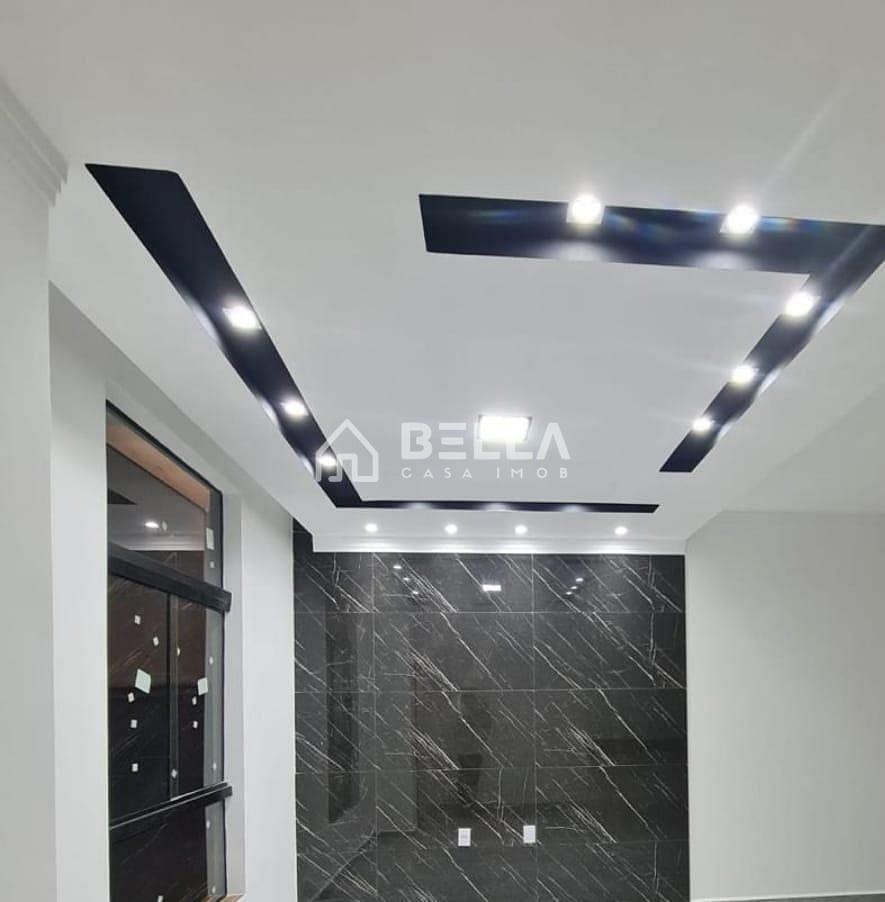 Casa à venda com 2 quartos, 50m² - Foto 2
