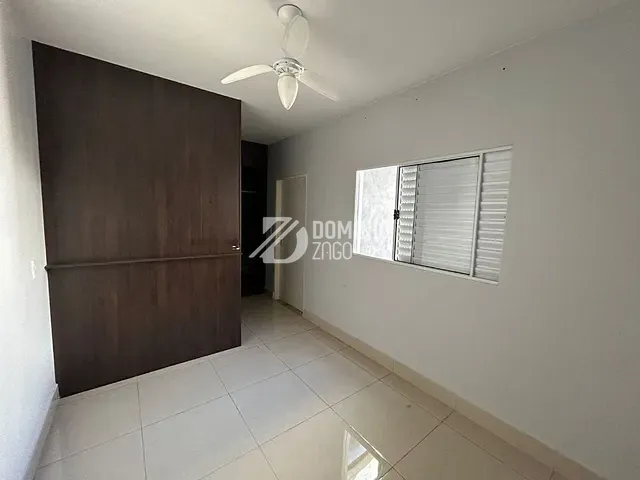 Casa com 200m² 3 quartos e 1 banheiro, à venda, no bairro Vila Arquelau em Uberaba