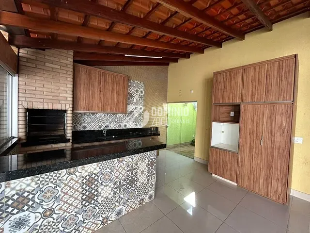 Casa com 200m² 3 quartos e 1 banheiro, à venda, no bairro Vila Arquelau em Uberaba