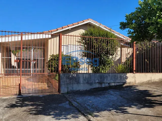 Casa com 250m² 2 quartos e 1 banheiro, à venda, no bairro Bandeirantes em Londrina